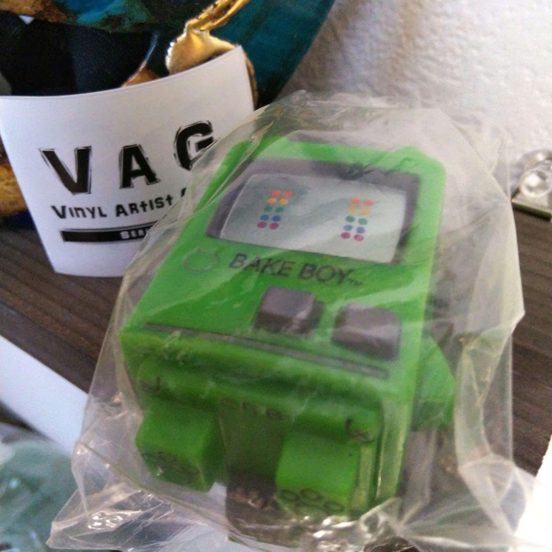 ソフビ　バケタン　VAG 最新型ソフビ発信基地「VAG」の特別弾で「バケタン1号」を